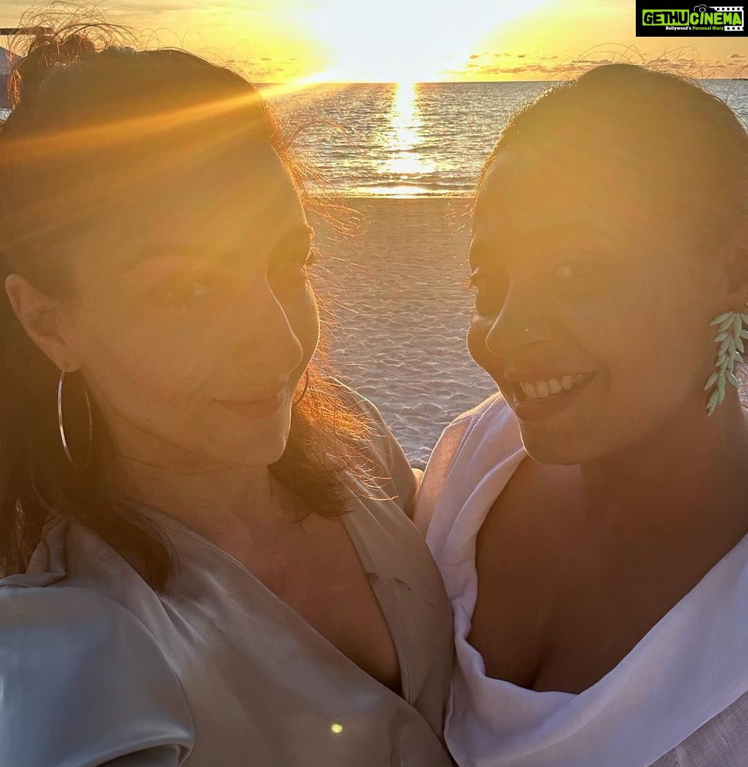 Soha Ali Khan Instagram - Every day is a sun-day here ☀️🤍#kandimamaldives Kandima Maldives