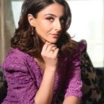 Soha Ali Khan Instagram – In a garden of greens, yellows and reds – be a purple 🍇