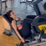 Soha Ali Khan Instagram – Keeps your squats low and your standards high #legday #workout #gym