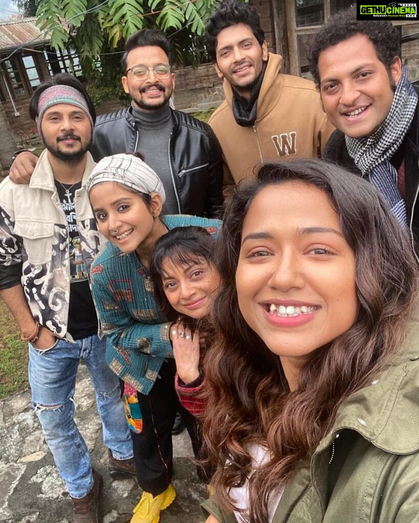 Sohini Sarkar Instagram - …and the show HOMESTAY MURDERS is streaming now at @hoichoi.tv ! Do watch and let us know ♥️ . . #homestaymurders #streamingnow #hoichoi