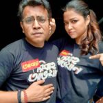 Sohini Sarkar Instagram – Advance Booking তো খুলে গেছে , তোমরা এখনো টিকিট কাটোনি #AbarBibahoObhijan এর??? 

টিকিট কেটে ফেললে বৌ এর থেকে পাবে Swipe left to see… 👀🥰

আর না কাটলে পাবে swipe left to see the last pic .. 👀😤

Abar Bibaho Obhijan is releasing tomorrow at your nearest theatre. Do watch ♥️🤍💙

@svfsocial