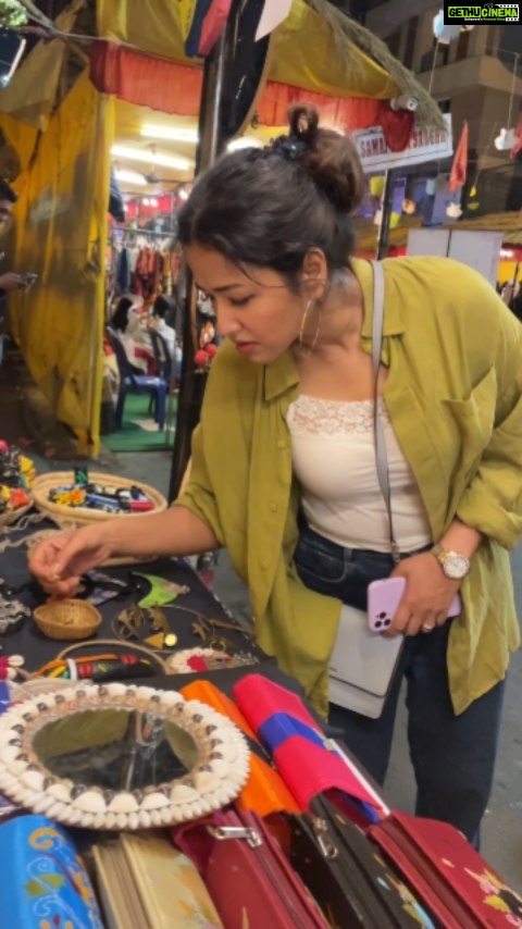 Sohini Sarkar Instagram - Sohini Sarkar spotted at Parboni! ❤ On street carnival at Samaj Sebi Sangha, shopping and spending a quality time at the event! . . . #event #sohini #sohinisarkar #carnival #parboni #shopping #instagram #instareel #instagood #instadaily #instafashion #instalike #thankyou