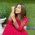 Somi Khan Instagram - Eid Mubarak 🌙 . . . #eidmubarak #eid2023 #blessed Home Sweet Home