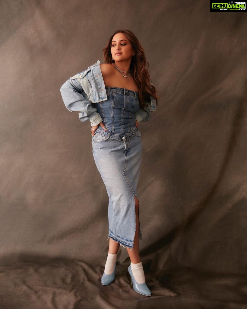 Sonakshi Sinha Instagram - #Dahaad but make it denim 👖