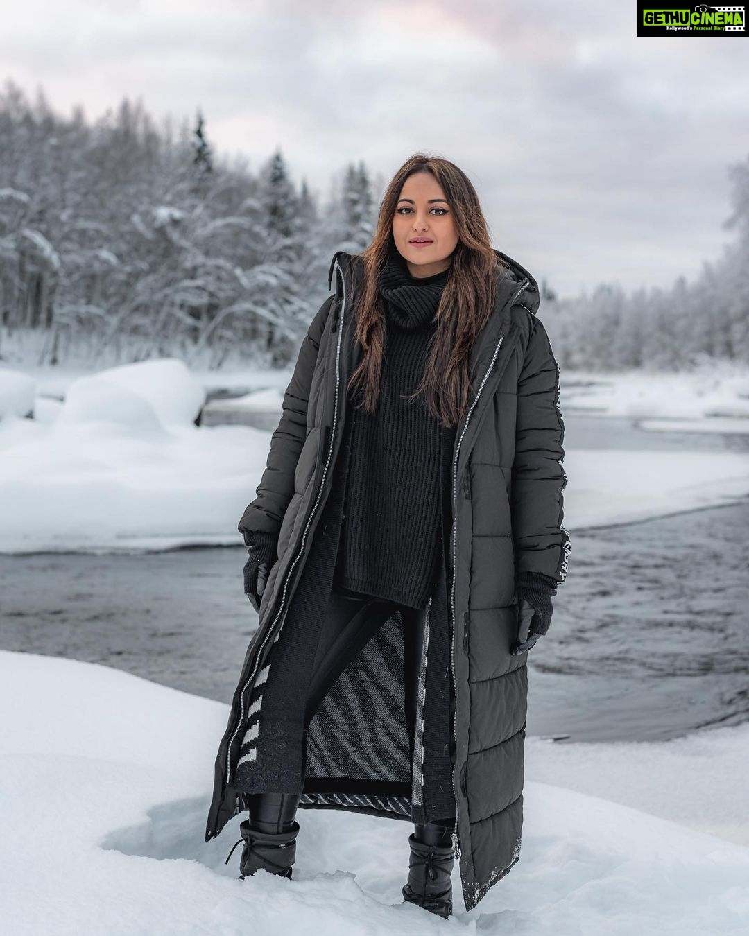 Sonakshi Sinha - 594.5K Likes - Most Liked Instagram Photos