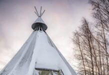 Sonakshi Sinha Instagram - Winter wonderland? Nope… its @apukkaresort! Coziest cabin, lots of snow, reindeer love, furry horses, tents that keep you warm and the best coffee… cant wait to be back!!! @ourfinland @visitrovaniemi #VisitFinland 📸: @roliveira33 Apukka Resort Rovaniemi