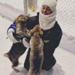 Sonakshi Sinha Instagram - For a person who hates the cold, @northernlightsvillage in @ourfinland has sure changed my mind! What a surreal experience feeling snow for the first time ever…looking at the stars from inside my aurora cabin, going husky sledging in the vast white expanse, chasing the northern lights and lighting a bonfire in the middle of nowhere, roasting marshmallows, drinking hot chocolate oh and freezing myself at -14 degrees only to get into a hot tub… Saariselka you have my ❤️ #VisitFinland Northern Lights Village Saariselkä
