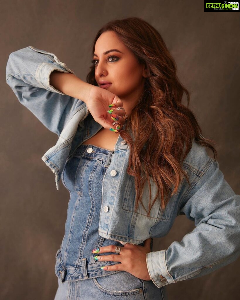 Sonakshi Sinha Instagram - #Dahaad but make it denim 👖