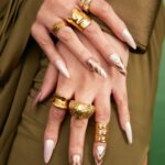 Sonakshi Sinha Instagram - Details 🤩 Wanted an extra special vibe for my extra special day…So i mixed and matched 2 different sets of @itssoezi to get this bomb set of nails 💅 ‘Hoor Pari’ and ‘Charli’ are a killer combo na?? Dont be afraid to mix and match… also get your sets at 20% off on www.soezi.in because our summer sale is on 😎