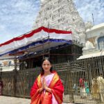 Sonal Chauhan Instagram – ॐ श्री वेंकटेश्वराये नमो नमः.
श्रीमन नारायण नमो नमः.
तिरुमल तिरुपति नमो नमः.
जय बालाजी नमो नमः
ॐ श्री वेंकटेश्वराये नमो नमः.
श्रीमन नारायण नमो नमः.
तिरुमल तिरुपति नमो नमः.
जय बालाजी नमो नमः.
🙏🏻✨🧿
.
.
.
.
.
.
.
.
.
.
.
.
.
.
.
.
.
.
.
.
#blessed #tirupati #balaji #love #protection #sunday Tirupati Balaji(Tirumala)