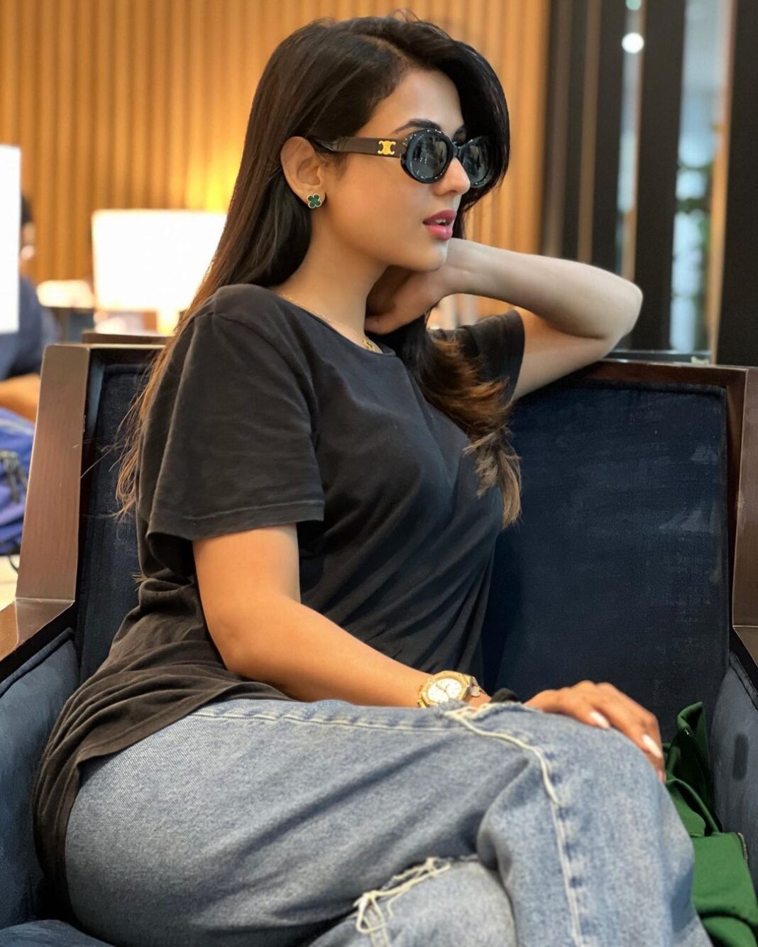 Sonal Chauhan Instagram - Give me a quote for my T shirt 👕 Witty/ Quirky ones only 😁🙃 . . . . . . . . . . . . . . . . . . . . . . . #love #sonalchauhan #friends #lovers #tshirt #quotes #saturday #fun