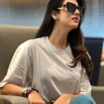 Sonal Chauhan Instagram - Have you ever been in this situation??? Read my t shirt for details t shirt or refer to my story 👕 . . . . . . . . . . . . . . . . . . . . . . . #love #sonalchauhan #friends #lovers