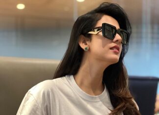 Sonal Chauhan Instagram - Have you ever been in this situation??? Read my t shirt for details t shirt or refer to my story 👕 . . . . . . . . . . . . . . . . . . . . . . . #love #sonalchauhan #friends #lovers