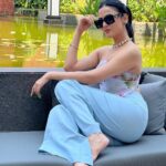 Sonal Chauhan Instagram - Guess my favourite colour !!! Hint ~ It’s in this picture 🌈🩷🩵💚🤍🌈 📸 @himanichauhan . . . . . . . . . . . . . . . . . . . . . . . . #love #sonalchauhan #friends #lovers #color #sunday