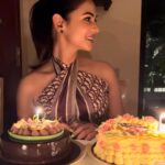 Sonal Chauhan Instagram - A beautiful birthday it was 🎂🎈 !!!! Thank you so much for all your wonderful wishes. So grateful for all the love that you guys send my way. Love you all so so soooo much 🍀🧿♥️ . . . . . . . . . . . . . . . . . . . . . . . . #love #sonalchauhan #friends #lovers #birthday #happiness #blessed #protected #gold