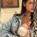 Sonal Chauhan Instagram - 𝓗𝓮𝓵𝓵𝓸 𝓑𝓲𝓻𝓽𝓱𝓭𝓪𝔂 𝓜𝓸𝓷𝓽𝓱 😘♥️✨ . . . . . . . . . . . . . . . . . . . . . . . . . . . #live #lucky #gold #sonalchauhan #may #birthday #month