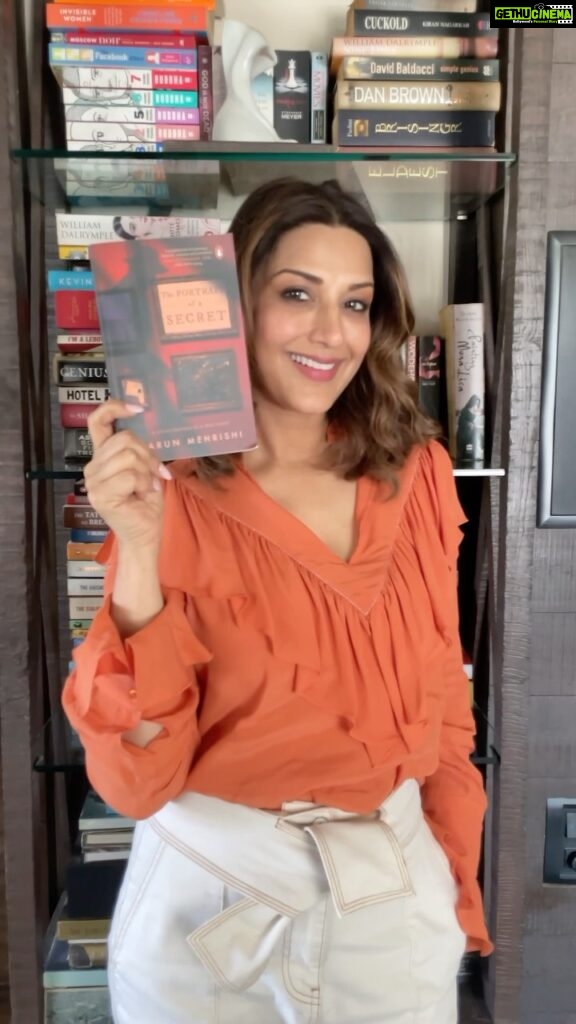 Sonali Bendre Instagram - #SBCBookOfTheMonth: Portrait of a Secret: A Novel Inspired by True Events by @tarunmehrishi It’s been a while since we picked a spy thriller, and our next book of the month promises to be all that and more! Senior IAS officer Kamal learns of the theft of two paintings worth Rs 400 crore, while India’s chief of intelligence learns of an impending nuclear strike. Their worlds collide as Kamal races to unravel the theft and recover the paintings, and the intelligence chief comes to realize that the sale of the paintings will fund the terror strike. As they frantically work to prevent the sale, the paintings reveal a secret buried in the history of Indian cinema and the fires of Partition, which will forever alter global geopolitical equations. This book is inspired by true events and I can’t wait to get started. Looking forward to discussing it with you soon!