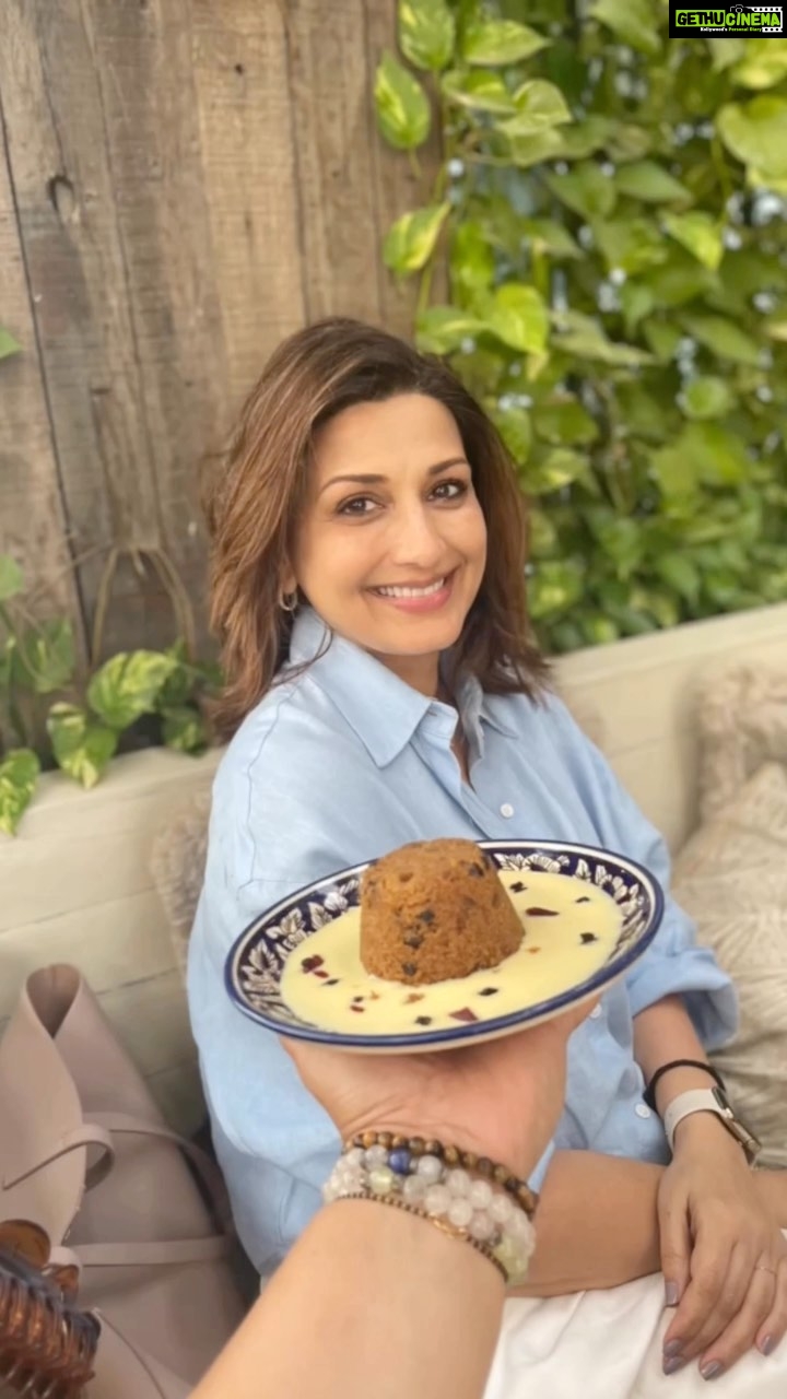 Sonali Bendre Instagram - Today’s happy ❤️🍮 #GuiltyPleasure #FindYourHappy . . . #reels #reelsinstagram #dessert #happyplace #instagood #instadaily