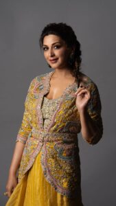 Sonali Bendre Instagram - Sunshine-filled Saturdays!💛✨

Watch India’s Best Dancer’s only on @sonytvofficial , every Saturday-Sunday at 8pm.