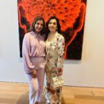 Sonali Bendre Instagram - The newly launched @nmacc.india is an absolute delight… something that truly needs to be experienced. Witnessing India's rich cultural legacy unfold through a wonderful display of music, theatre, fine arts, & crafts was truly magical! 🙌🏼❤️ Congratulations to #NitaAmbani and the Ambani family on giving Mumbai and India a much needs space for the arts to be explored in all its forms. The vision was audacious but it has been made a reality and as a keen follower of the arts, I couldn’t be happier.💕 Thank you @_iiishmagish for the invite! 🤗 #Gaurav #RashmiThakrey #MonaMehta