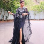 Sonali Bendre Instagram - When nature decides to pose for the photos too…Magic happens 😋⛅️