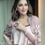 Sonali Bendre Instagram - 🌷💗🌸