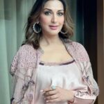 Sonali Bendre Instagram - 🌷💗🌸