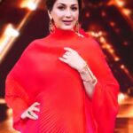 Sonali Bendre Instagram – It’s show time! 📹💚💗
#IndiasBestDancerAuditions 

Watch India’s best dancer only on #SonyEntertainmentTelevision at 8pm, every Saturday-Sunday.