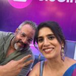 Sonali Kulkarni Instagram – Apoorva Lakhia 

He is Robinhood.. helps each n every soul around him unconditionally.. Always surrounded with people who LOVE him, care for him majorly.. A man of his word.. man of discipline.. absolutely my kinda zone ❤️ loves food, loves cinema and simply loves people.. it’s been a while I have seen such a vibrant and passionate leader 🤗

I’ll never forget the first day of my shoot with Apoo.. flowers, gifts and a hand written note 🥺 and that twinkle in his eyes filled with trust and curiosity for how you are going to perform.. 
With each passing day in our schedules – I kept feeling more and more touched with his honest and crystal clear communication ! 
Thanks for everything Apoo.. for welcoming me so warmly in your team 🤗 more power for the way you want to design your life – tasteful, sporting and sky-full .. Avantika Shroff will take as many bullets for you..🤩
Wishing you super success for everything you do.. tumhara aur big big pictures- AAVA DE !!!!
😎😎🐶🐕🤩😍😍

Watch #crackdown2 only on @officialjiocinema 

#Crackdown2 #Crackdown2OnJioCinema #JioCinema