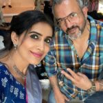 Sonali Kulkarni Instagram - Apoorva Lakhia He is Robinhood.. helps each n every soul around him unconditionally.. Always surrounded with people who LOVE him, care for him majorly.. A man of his word.. man of discipline.. absolutely my kinda zone ❤️ loves food, loves cinema and simply loves people.. it's been a while I have seen such a vibrant and passionate leader 🤗 I'll never forget the first day of my shoot with Apoo.. flowers, gifts and a hand written note 🥺 and that twinkle in his eyes filled with trust and curiosity for how you are going to perform.. With each passing day in our schedules - I kept feeling more and more touched with his honest and crystal clear communication ! Thanks for everything Apoo.. for welcoming me so warmly in your team 🤗 more power for the way you want to design your life - tasteful, sporting and sky-full .. Avantika Shroff will take as many bullets for you..🤩 Wishing you super success for everything you do.. tumhara aur big big pictures- AAVA DE !!!! 😎😎🐶🐕🤩😍😍 Watch #crackdown2 only on @officialjiocinema #Crackdown2 #Crackdown2OnJioCinema #JioCinema