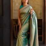 Sonali Kulkarni Instagram - Regal 💙 styled by : @prachethestylist Assisted by : @styledby_bhakti @stylistmansi Saree by : @priyankaraajiv Jewelry by : @houseofaadyaa Makeup : @sheetalpalsande Hair : @jyotisonawane91 Photos : @kaustubh_gokhale Assisted by : @sujeetyadav4058 Coordinator: @nehanee