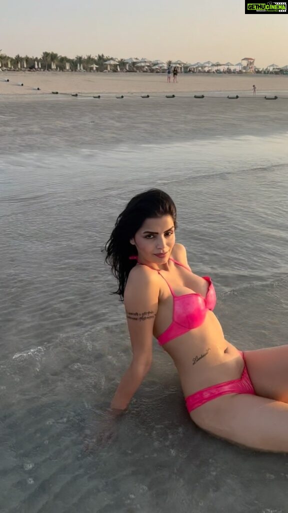 Sonali Raut Instagram - Mermaid !!!🧜‍♀ Bikini @kavita_sonchatra #love #beach #sun #sunkissed #sonaliraut Goa