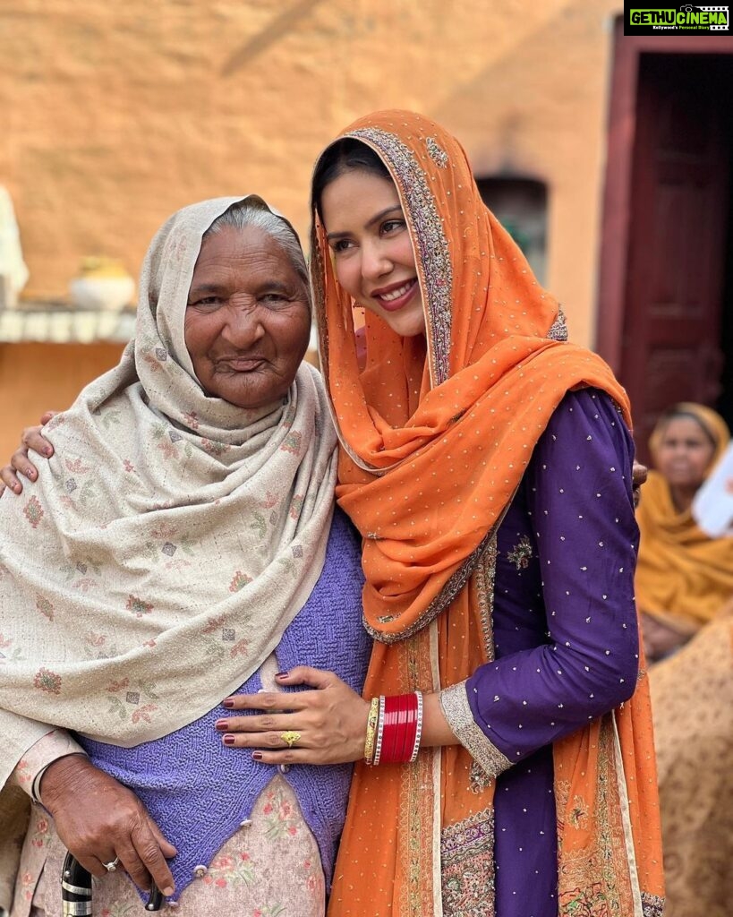 Sonam Bajwa Instagram - Met her on the sets of #goddaygoddaychaa She reminded me of my Bibi ❤️ in fact she resembled her so much 🥺 My Bibi if she was with us today would have loved watching this film for sure. Godday Godday Cha releasing worldwide on 26th May 2023