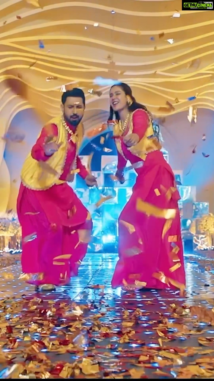 Sonam Bajwa Instagram - Carry On Jatta Anthem is Back 🥳 Title Track Out Now 🕺 https://youtu.be/KDn3ndvz7SI #Carryonjatta3 in cinemas on 29th June 2023 🤗 @gippygrewal @sonambajwa @binnudhillons @ghuggigurpreet @jaswinderbhalla @smeepkang @nareshkathooria @karamjitanmol @iamshindagrewal_ @bpraak @jaani777 @jatindershah10 @ikavitakaushik @officialnasirchinyoti @harbysangha @bnsharma_official @officialrupinder_rupi @ravneetgrewalofficial @humblemotionpictures @carryonjattamovie @maneeshbhattofficial @amardeepsgrewal @amneetkgrewal @mannatc @eastsunshineproductions @bhana_l.a @vinodaswal13 @hardeepdullat13 @mehtaman_ @romaana44 @munishomjee @omjeegroupofficial @arvindchoreographer @rohitdhimaneditor