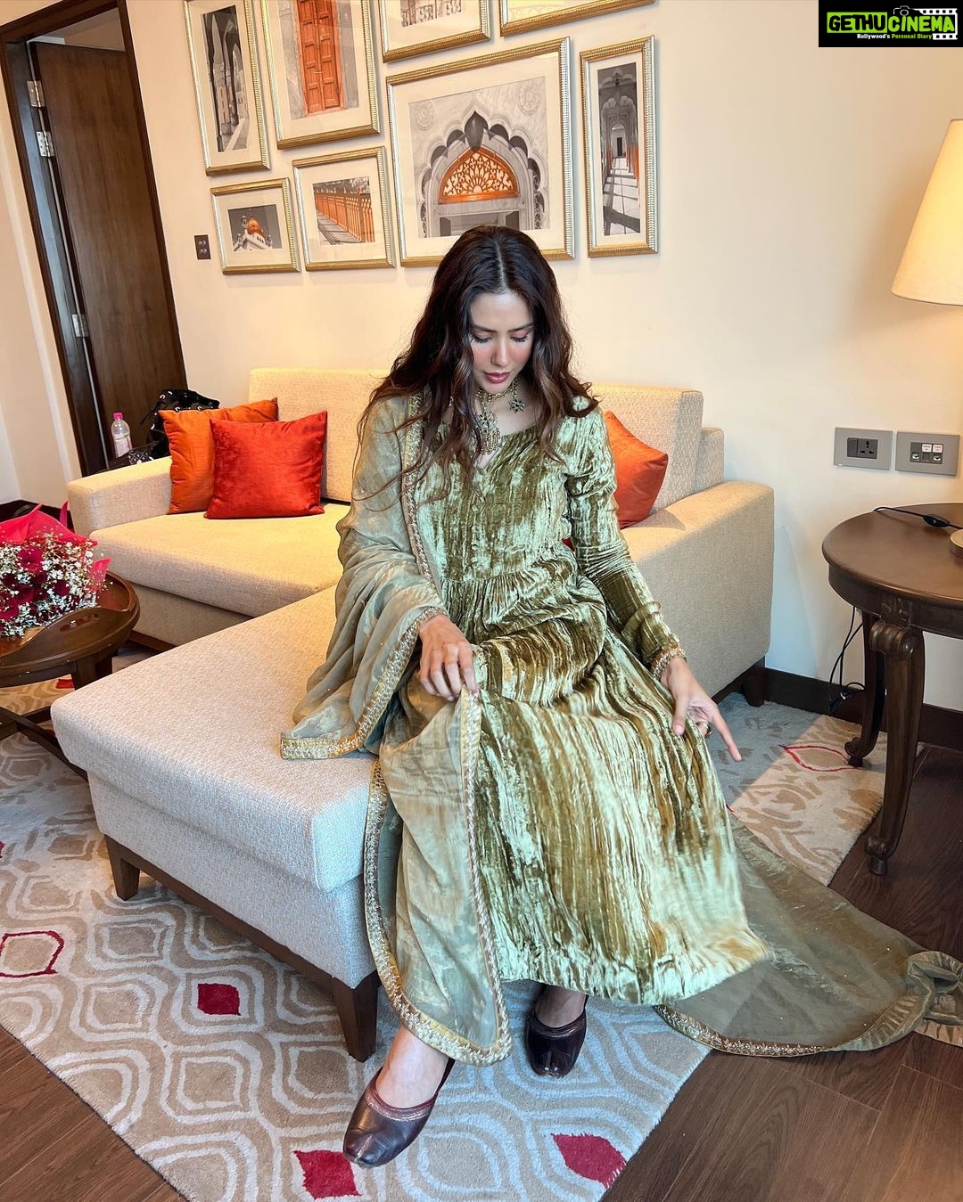 Sonam Bajwa Instagram - Wearing @kritikadawarofficial Hair @hairbyharrybajwa Make up n styling by me 🤎