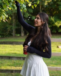 Sonam Bajwa Instagram - 🤎🤎
📸 @sidhu.sandeep13