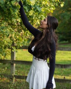 Sonam Bajwa Instagram - 🤎🤎
📸 @sidhu.sandeep13