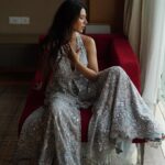 Sonam Bajwa Instagram – Wearing @seemagujraldesign
Hair @hairbyharrybajwa