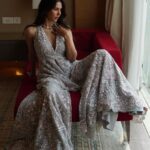 Sonam Bajwa Instagram – Wearing @seemagujraldesign
Hair @hairbyharrybajwa
