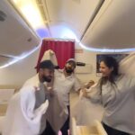 Sonam Bajwa Instagram – In flight entertainment 😂😂😂
Carry on Jatta 3 
@gippygrewal @binnudhillons