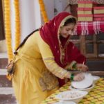 Sonam Bajwa Instagram - Nikko 20 saal di ho gayi te ajj tkk gulab jamun nahi khaye??? #GoddayGoddayChaa Releasing worldwide on 26th May! @zeestudiosofficial @vhentertainmentofficial @vijaycam @jagdeepsidhu3 @sonambajwa @taniazworld @gitajbindrakhia @gurjazz @sohisardar @simran_bhardwajofficial @itskrajofficial @nirmalrishiofficial @officialrupinder_rupi @gurpreetkaur.bhangu.5 @iseemakaushal @balwinder_bullet @amritamby @mintukapaofficial @raimanveer @gurdilparas @dimpyo @designer.nitasha @iamrommyarts @jatindersingh811 @rajinderkumargagahar