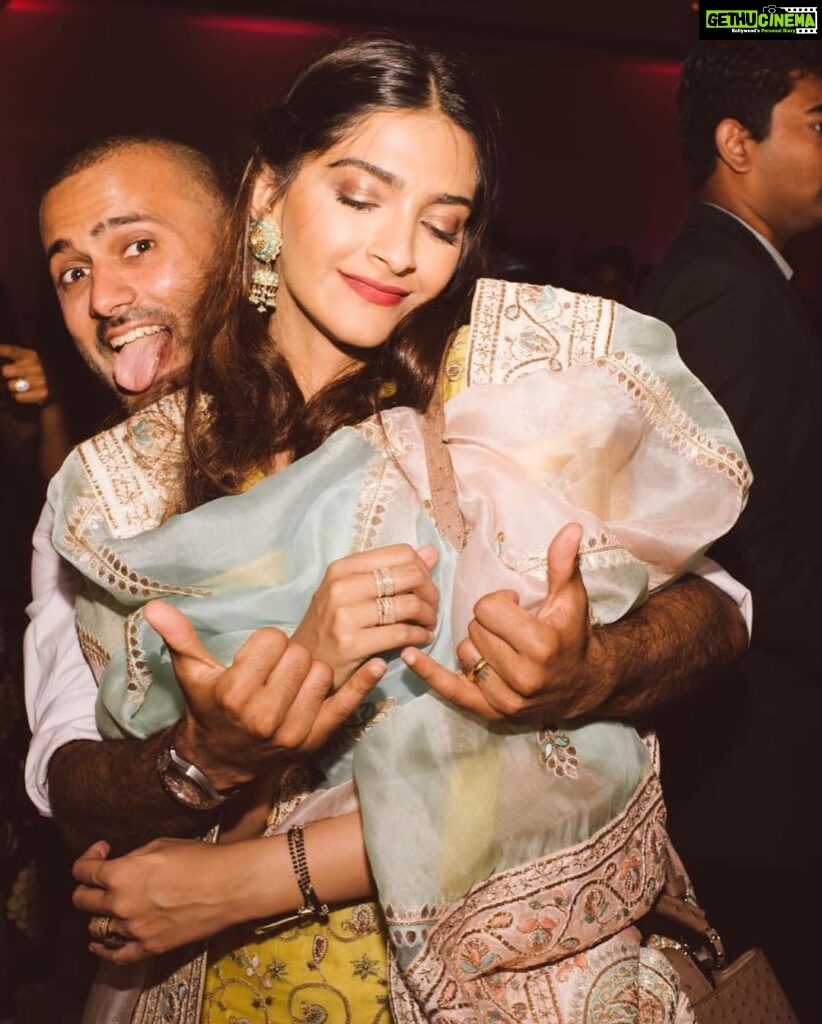 Sonam Kapoor Instagram - It’s our Anniversary! Everyday I thank my stars that I got you as my life partner and soulmate. Thank you for the best best 7 years of my life. Filled with laughter, passion, long conversations, music, travel , long drives and most importantly bringing up our beautiful Vayu. Love you my jaan.. I’ll forever be your girlfriend, best friend and wife, Everyday with you is truly phenomenal! 💫 #everydayphenomenal #vayusparents @anandahuja