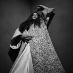 Sonam Kapoor Instagram - Worked with some of my favorite designers for the 15th Anniversary Cover Shoot Of Grazia. Forever in awe of these artists! Featured here: @rahulmishra_7 @abujanisandeepkhosla @anamikakhanna.in @suhanipittie Photograph: Avani Rai Fashion Director: Pasham Alwani Words: Mehernaaz Dhondy Hair and Make-up: Namrata Soni Assisted by (styling): Nishtha Parwani, Nahid Nawaaz Production Assistant: Yusuf Lokhandwala @graziaindia