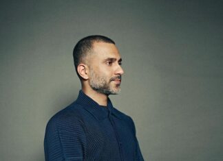 Sonam Kapoor Instagram - My handsome date who is one of the biggest supporters of creative talent and innovation. He feels they always go hand and hand. It requires wonderful imagination to create anything new in the arts, engineering or science. We all are creators. #imaginethat #everydayphenomenal #apple @anandahuja @apple Camera @thehouseofpixels