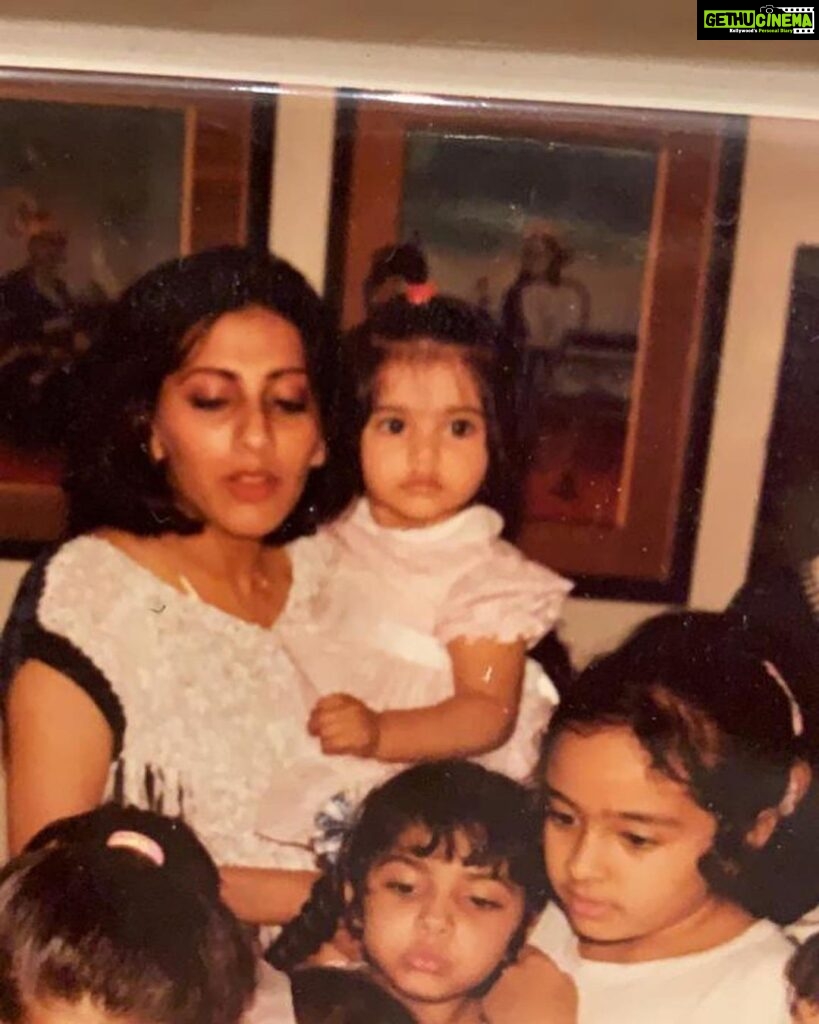 Sonam Kapoor Instagram - Happy Happy Birthday Mama, love you the most. Nothing beats your hug, sitting in your lap and surrounded by your love and care. I will forever feel like a child in your presence and I’m so grateful for that. Love you mama. #bestnani #bestdogmom #bestmom #supermom #spiritualgangster #hostesswiththemostess #wifegoals #momgoals Anil Kapoors House, Juhu, Mumbai