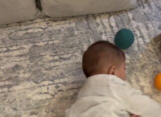 Sonam Kapoor Instagram - 6 months of my Vayu. The best job in the world.. my biggest blessing.. love you my darling boy.. your papa and me couldn’t have asked for more. #6monthsold #6monthspostpartum #vayusparents #everydayphenomenal India