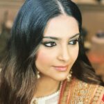 Sonam Kapoor Instagram – 📸 @namratasoni
