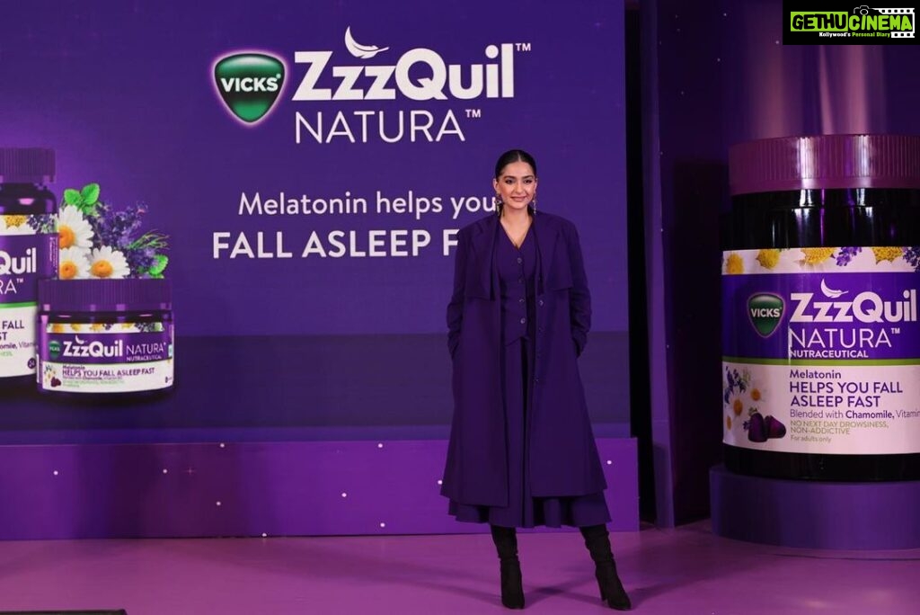Sonam Kapoor Instagram - Attended a super fun Slumber Fest from the house of P&G. Alarming statistics on how sleepless our country is! Glad that Vicks ZzzQuil Natura is now available in India. I have tried ZzzQuil Natura Melatonin Gummies in Europe and it has helped me regulate my sleep schedule To everyone facing occasional sleeplessness - a big shoutout to try ZzzQuil Natura #ZzzQuilNatura #BetterzzzbetterMe #ad