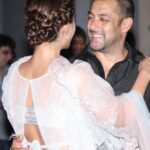 Sonam Kapoor Instagram – Happy happy birthday to the brightest star in the indian film industry galaxy.. love always āMaithiliā