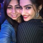 Sonam Kapoor Instagram - Happy happy birthday my Pari 🧚‍♀️ love you @karishma you’re the best. 🤗 #bestfriends #birthdaygirl 🎉